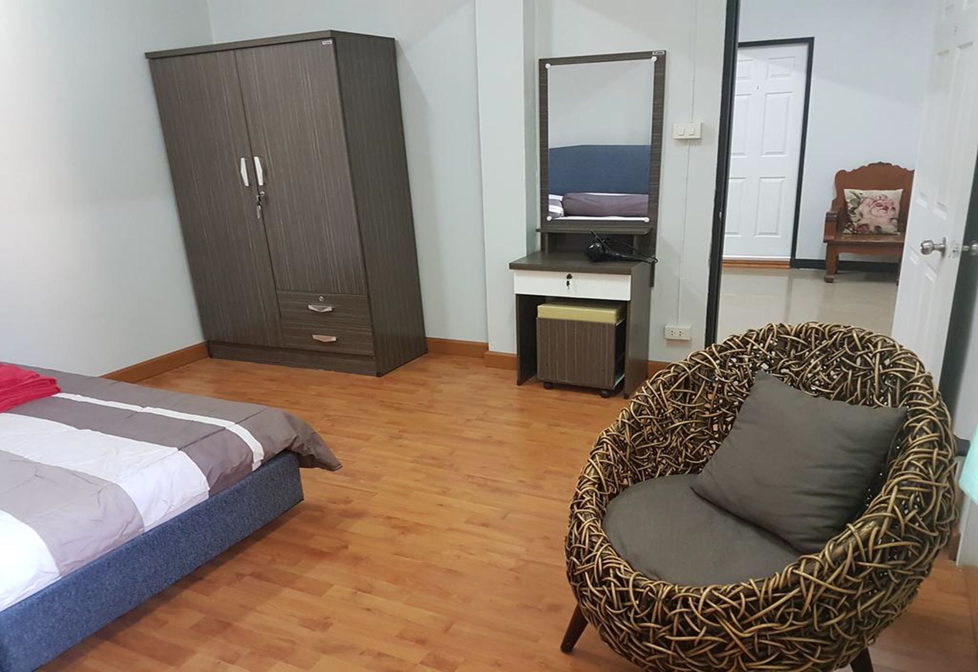 Bar 184 Party Hostel (Adults Only) Chiang Rai Extérieur photo