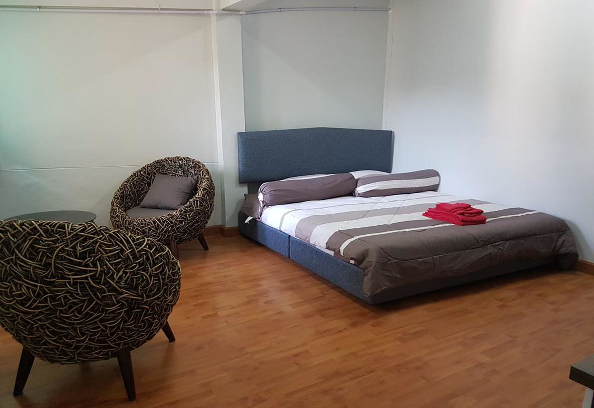 Bar 184 Party Hostel (Adults Only) Chiang Rai Extérieur photo